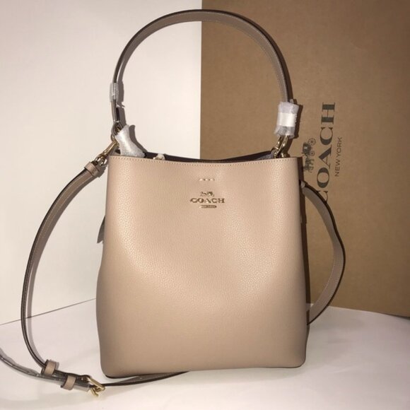 Coach Handbags - Coach ✨ Town Bucket Bag NWT